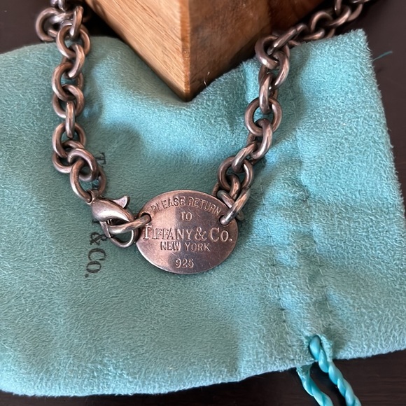Authentic Tiffany & Co. Choker - Picture 4 of 6